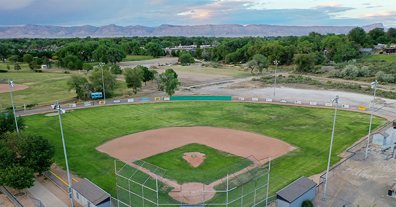 Monument Little League > Home